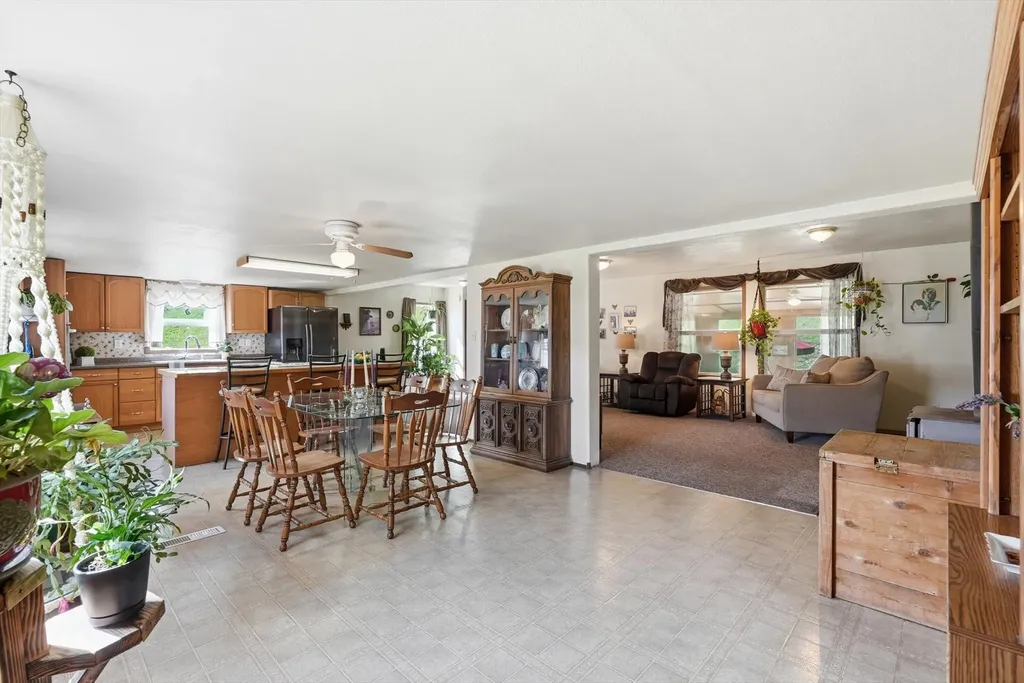 17190 Calamity Lane Huson MT 59846