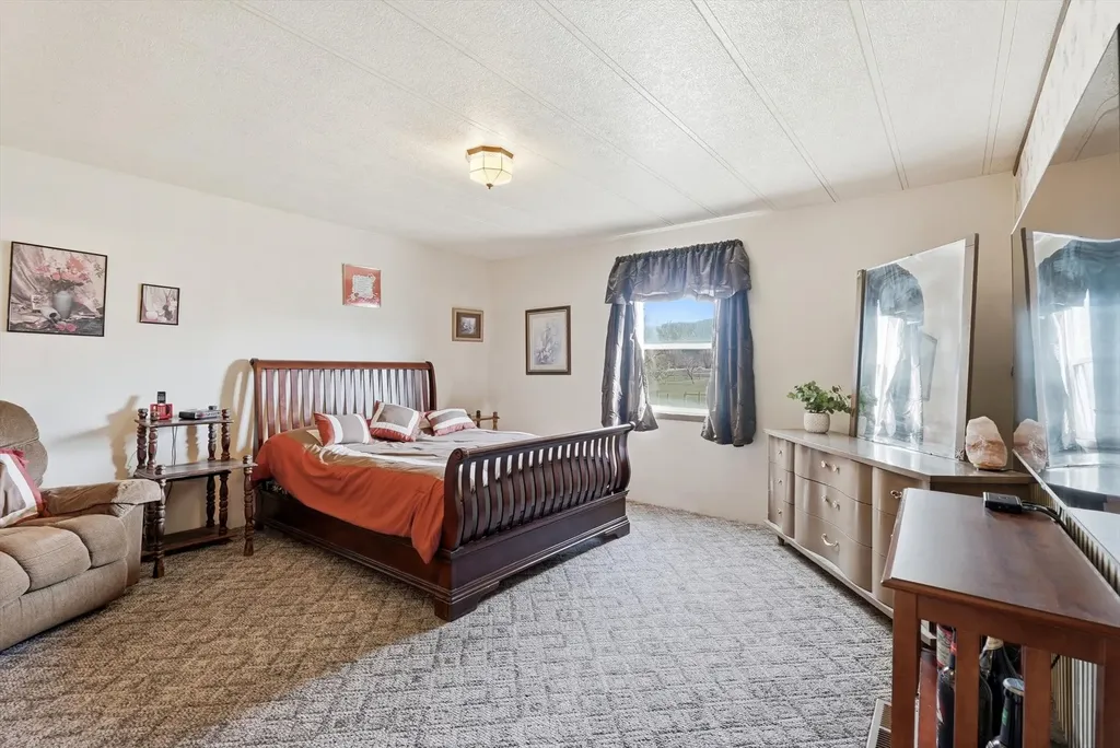 17190 Calamity Lane Huson MT 59846