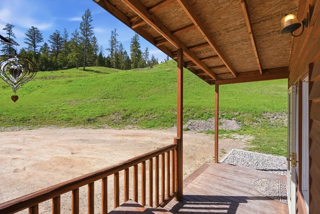 17190 Calamity Lane Huson MT 59846