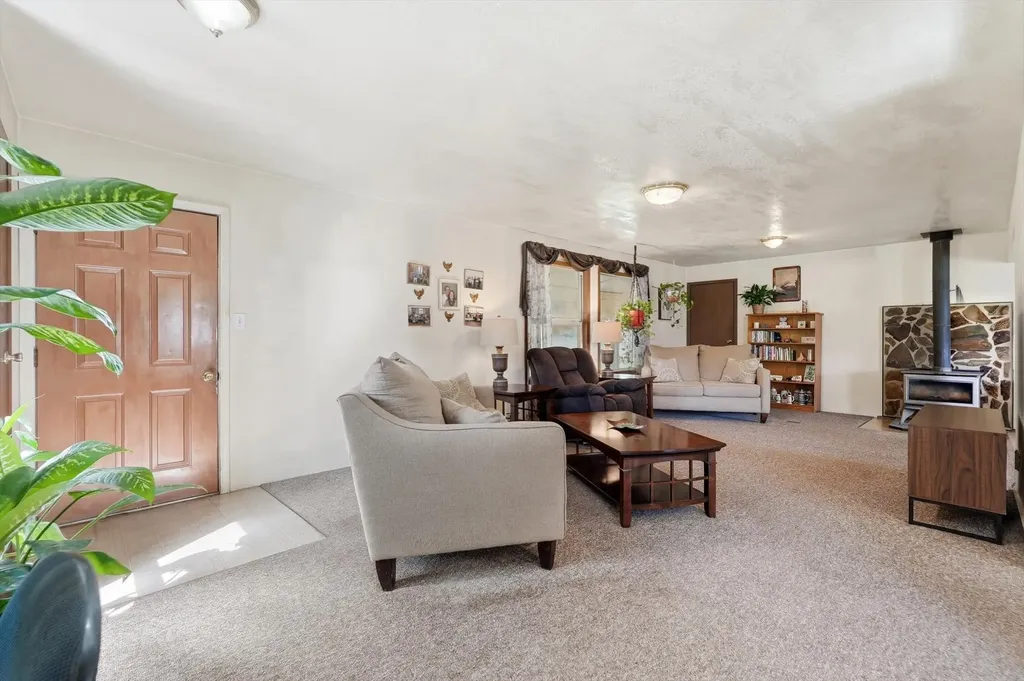 17190 Calamity Lane Huson MT 59846