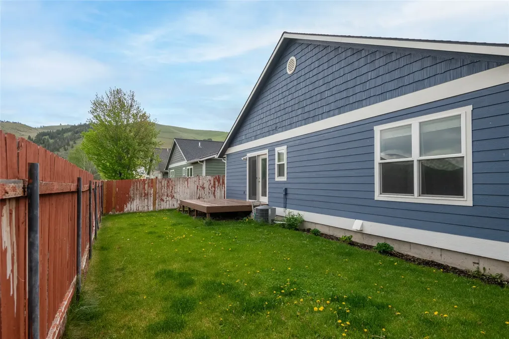 5168 Excalibur Way Lolo MT 59847