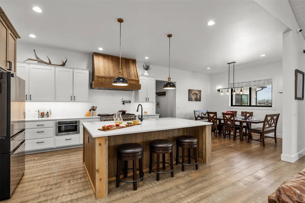 415 Charlotte Peak Drive Kalispell MT 59901