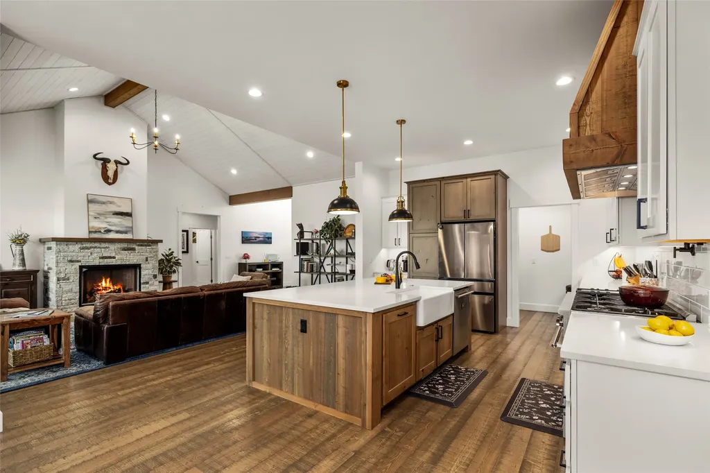 415 Charlotte Peak Drive Kalispell MT 59901