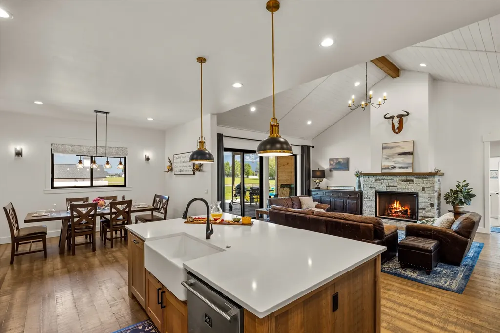 415 Charlotte Peak Drive Kalispell MT 59901