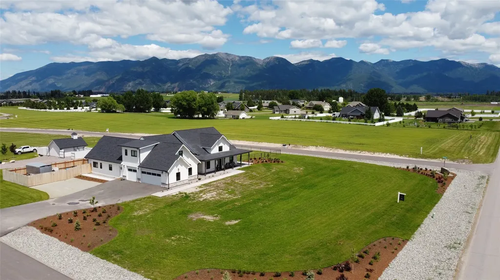 415 Charlotte Peak Drive Kalispell MT 59901
