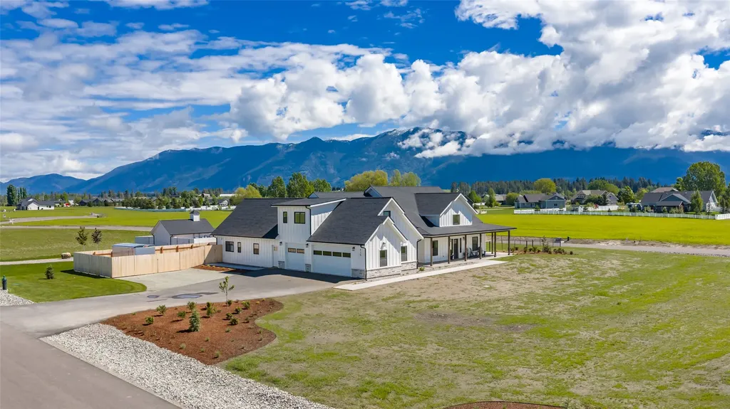 415 Charlotte Peak Drive Kalispell MT 59901