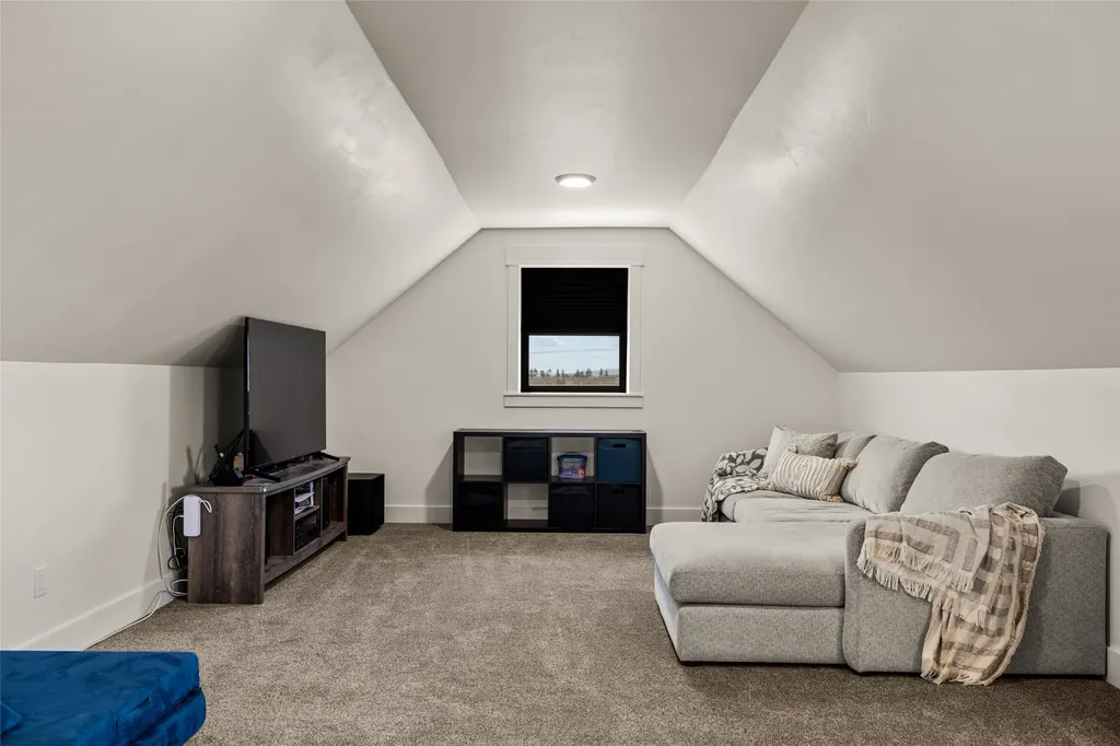 415 Charlotte Peak Drive Kalispell MT 59901