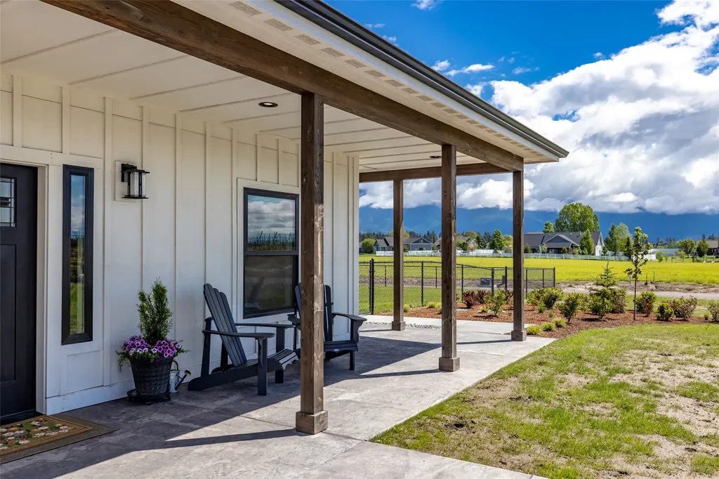 415 Charlotte Peak Drive Kalispell MT 59901