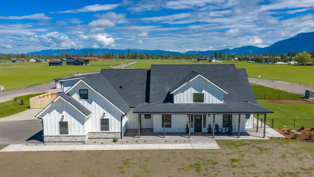 415 Charlotte Peak Drive Kalispell MT 59901