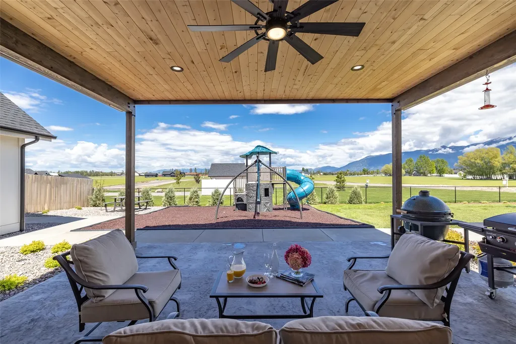 415 Charlotte Peak Drive Kalispell MT 59901