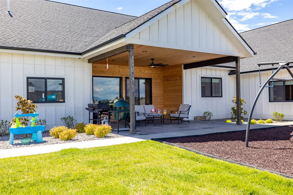 415 Charlotte Peak Drive Kalispell MT 59901