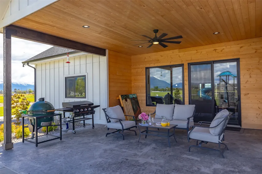 415 Charlotte Peak Drive Kalispell MT 59901