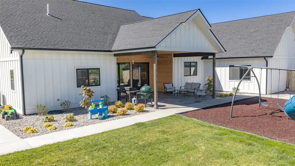 415 Charlotte Peak Drive Kalispell MT 59901