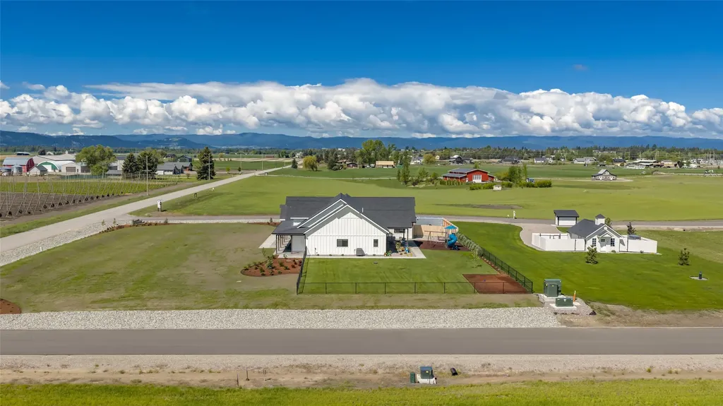 415 Charlotte Peak Drive Kalispell MT 59901
