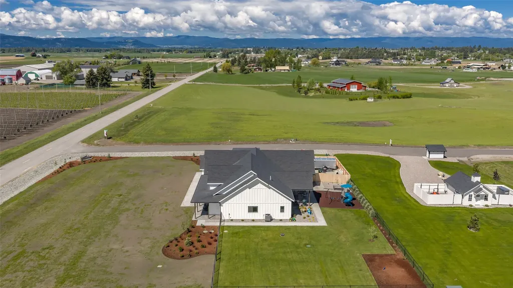 415 Charlotte Peak Drive Kalispell MT 59901