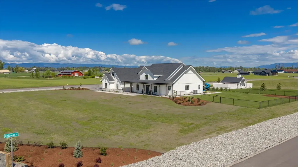 415 Charlotte Peak Drive Kalispell MT 59901