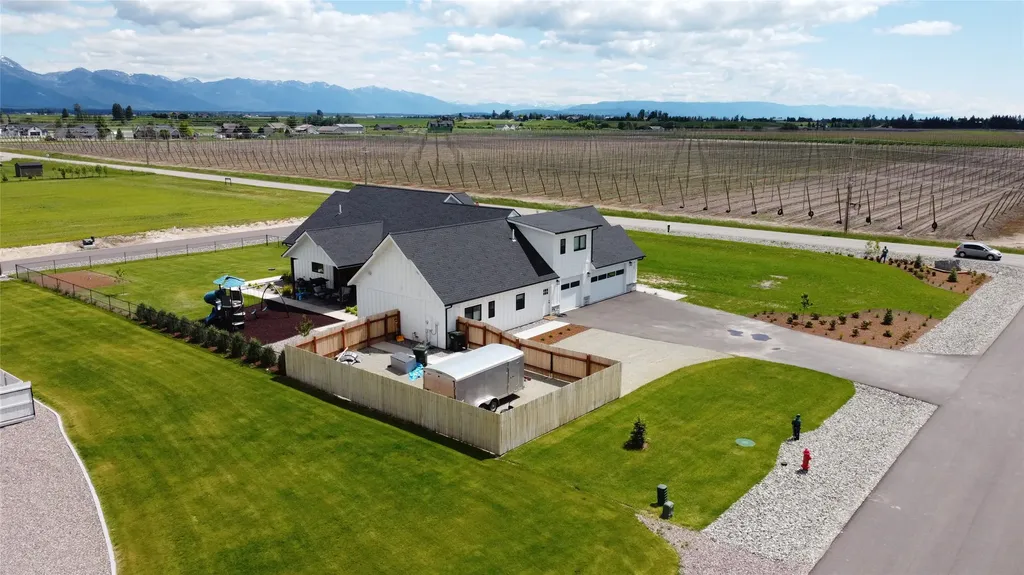 415 Charlotte Peak Drive Kalispell MT 59901