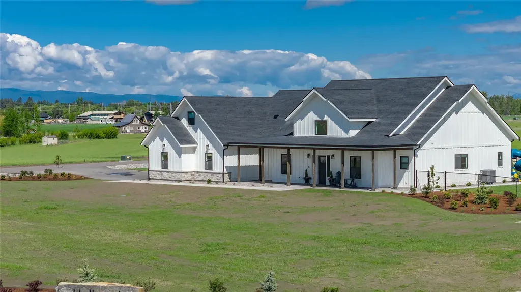 415 Charlotte Peak Drive Kalispell MT 59901