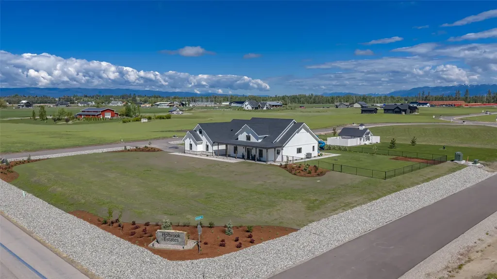 415 Charlotte Peak Drive Kalispell MT 59901