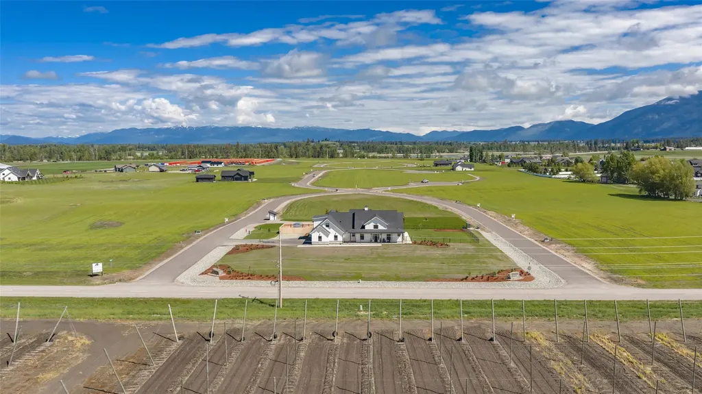 415 Charlotte Peak Drive Kalispell MT 59901