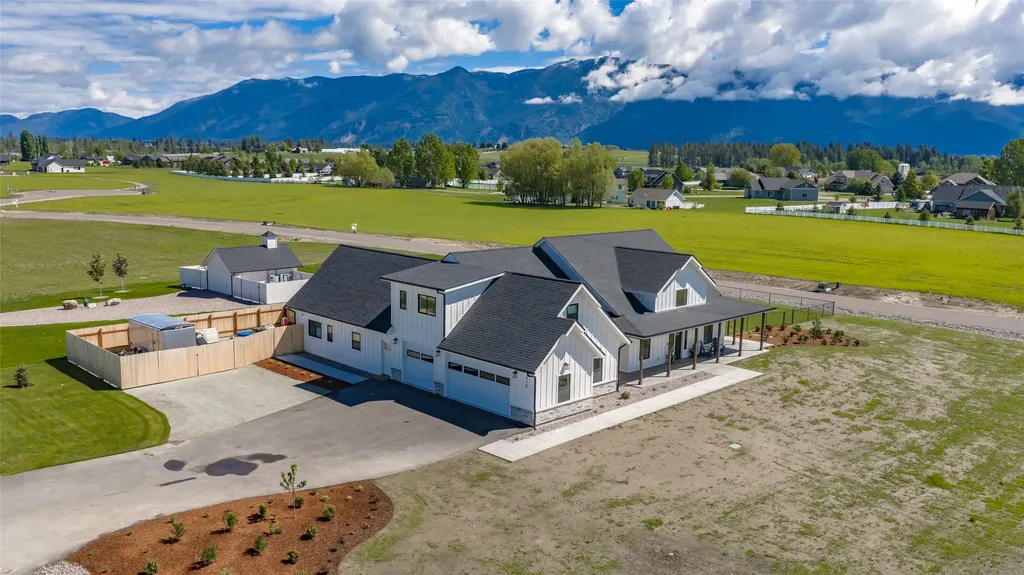 415 Charlotte Peak Drive Kalispell MT 59901