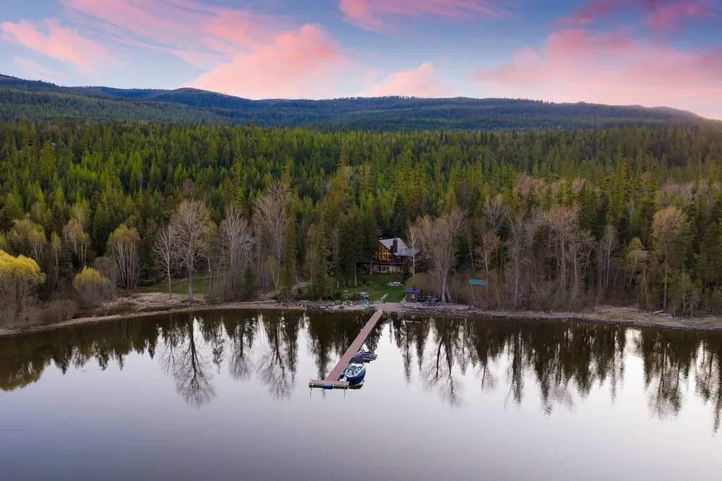 17562 W Swan Shores Road Bigfork MT 59911