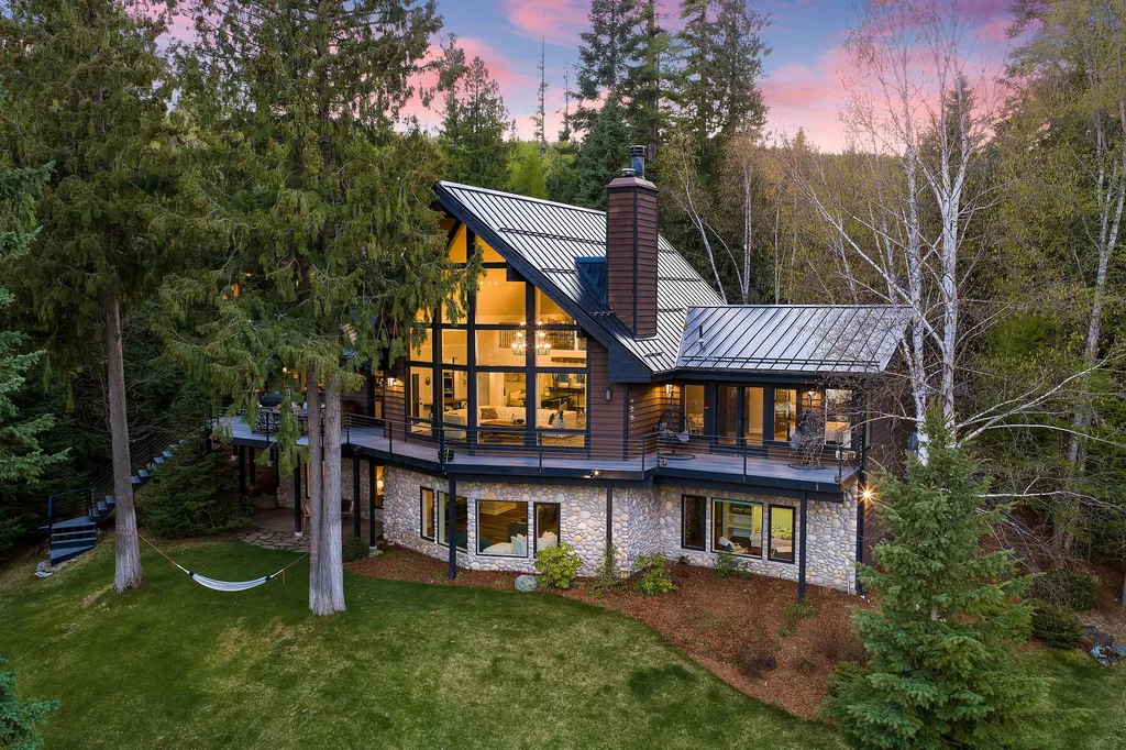 17562 W Swan Shores Road Bigfork MT 59911