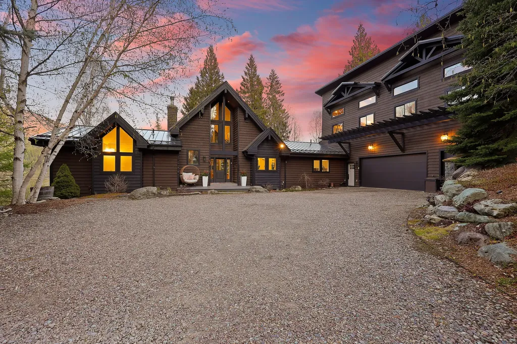 17562 W Swan Shores Road Bigfork MT 59911