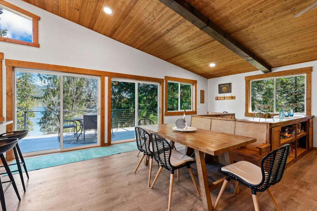 17562 W Swan Shores Road Bigfork MT 59911