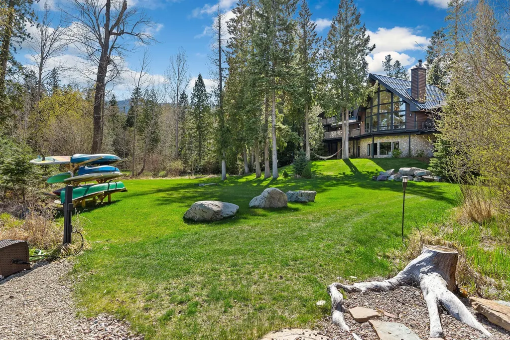 17562 W Swan Shores Road Bigfork MT 59911