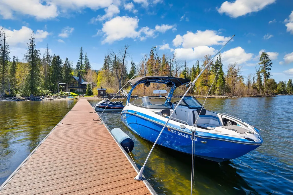 17562 W Swan Shores Road Bigfork MT 59911