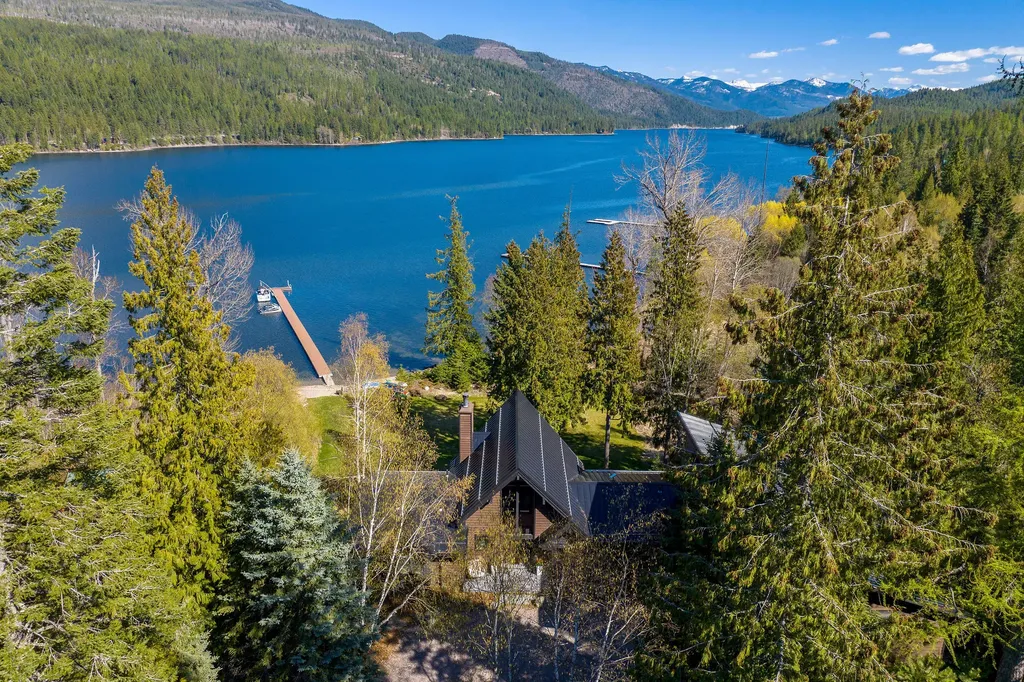 17562 W Swan Shores Road Bigfork MT 59911