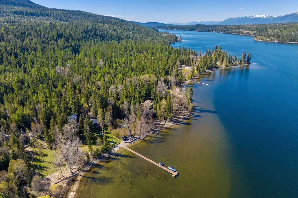 17562 W Swan Shores Road Bigfork MT 59911