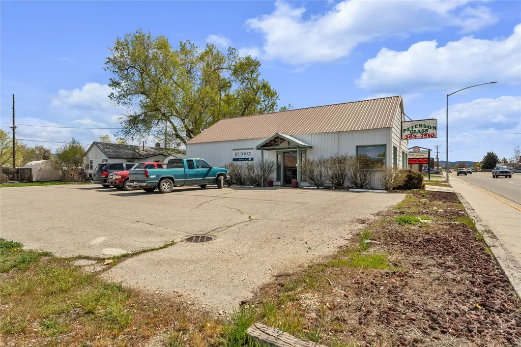 702 & 700 S 1st Street Hamilton MT 59840
