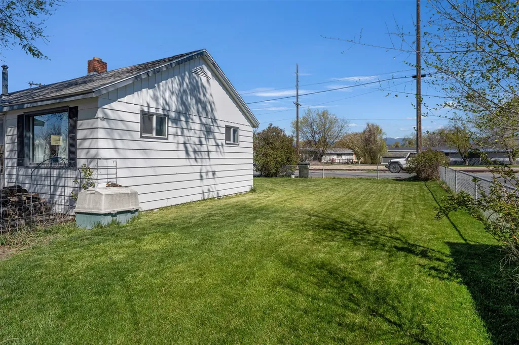700 & 702 S 1st Street Hamilton MT 59840
