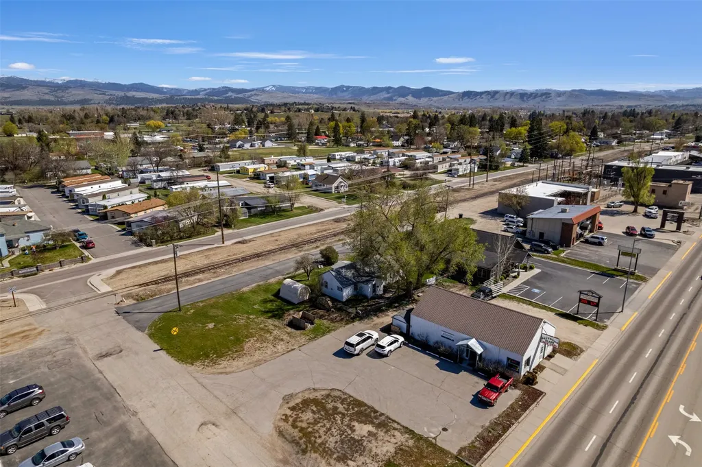 700 & 702 S 1st Street Hamilton MT 59840