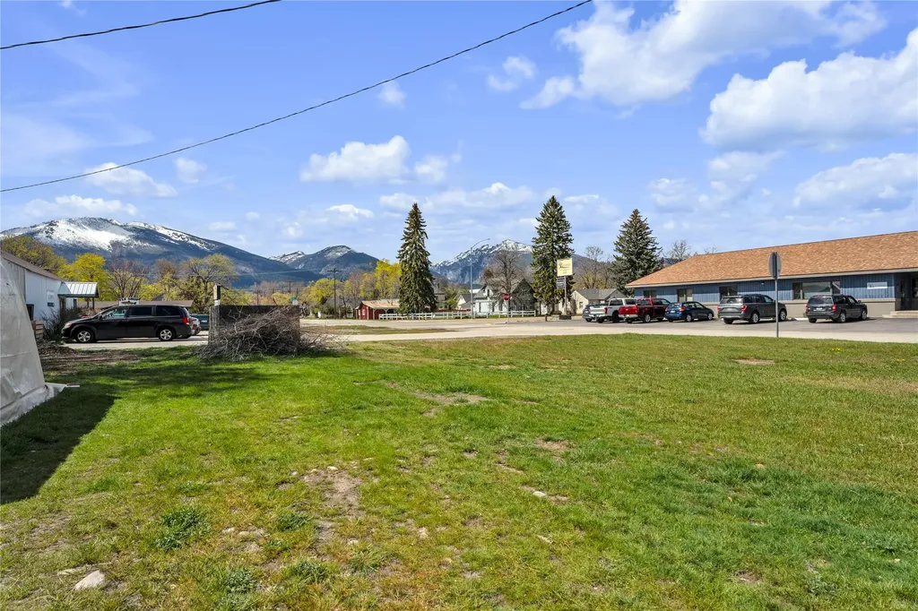 700 & 702 S 1st Street Hamilton MT 59840