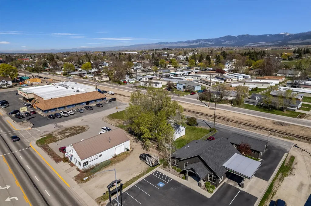 700 & 702 S 1st Street Hamilton MT 59840
