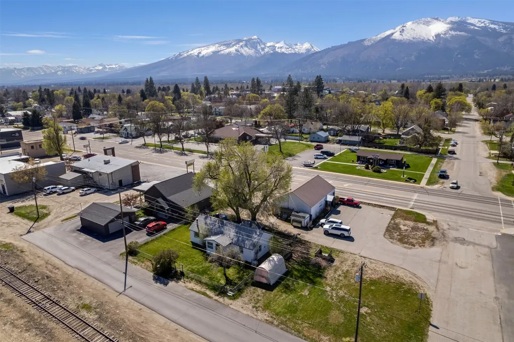 700 & 702 S 1st Street Hamilton MT 59840