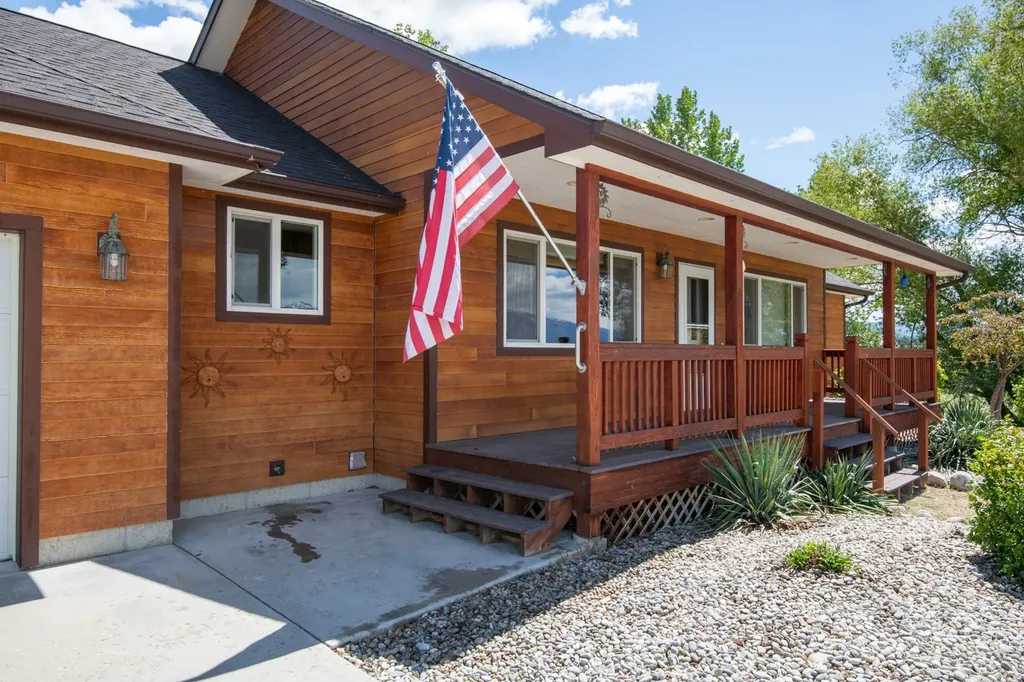 1228 Nordheim Lane Corvallis MT 59828