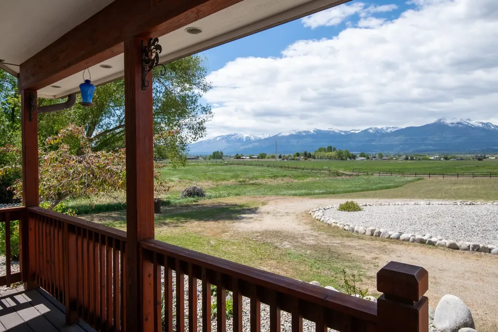 1228 Nordheim Lane Corvallis MT 59828