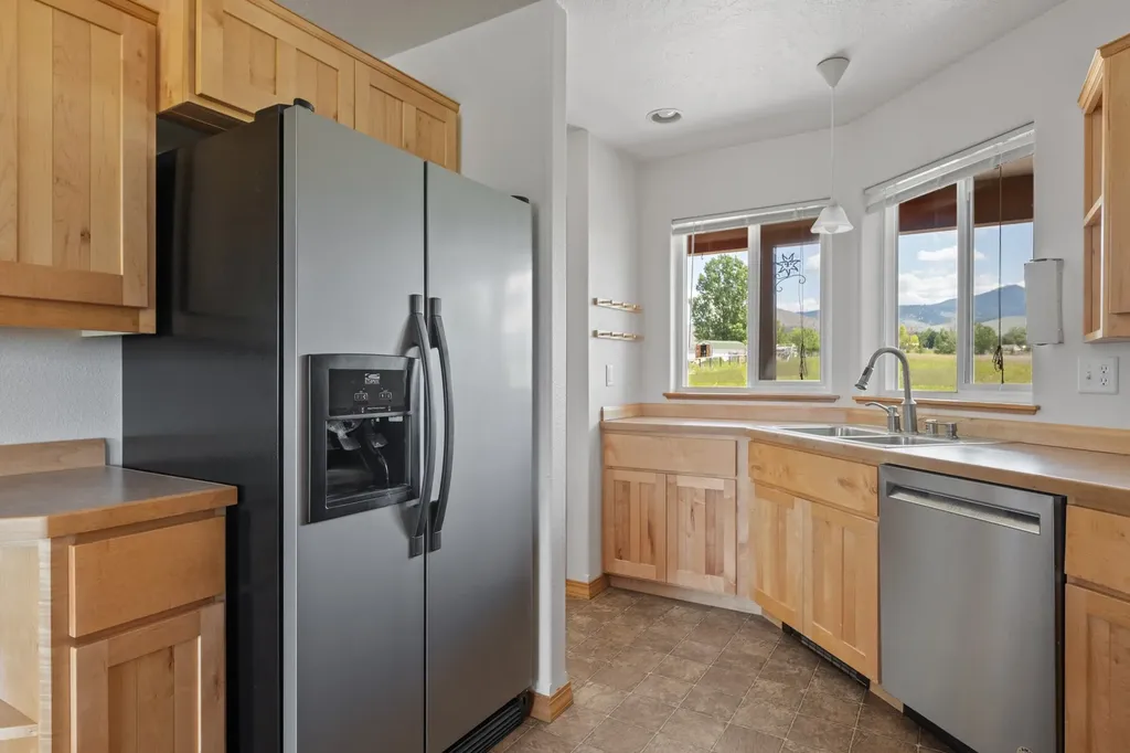 1228 Nordheim Lane Corvallis MT 59828