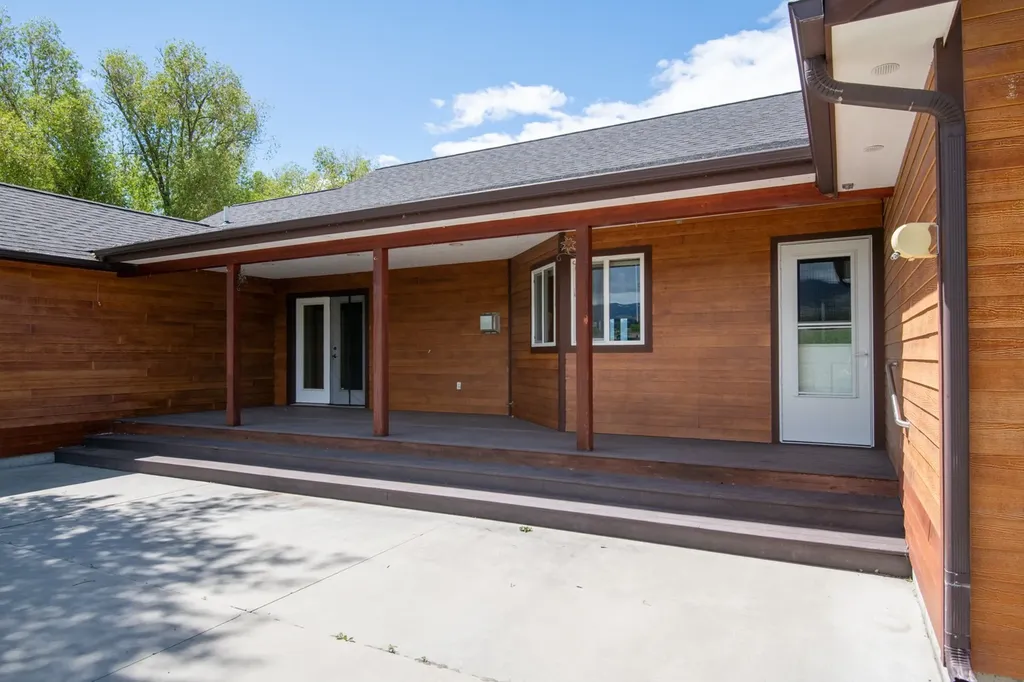1228 Nordheim Lane Corvallis MT 59828