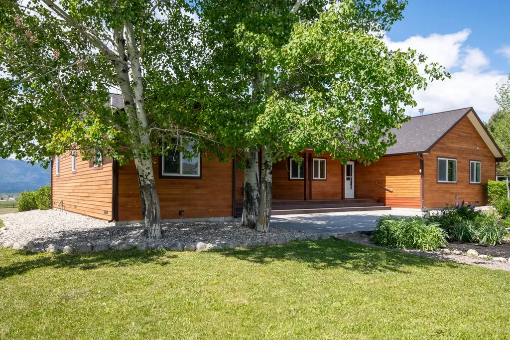 1228 Nordheim Lane Corvallis MT 59828