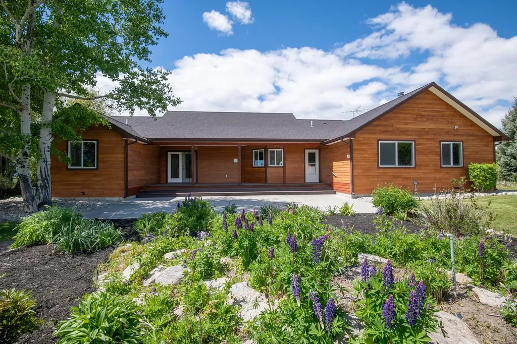 1228 Nordheim Lane Corvallis MT 59828