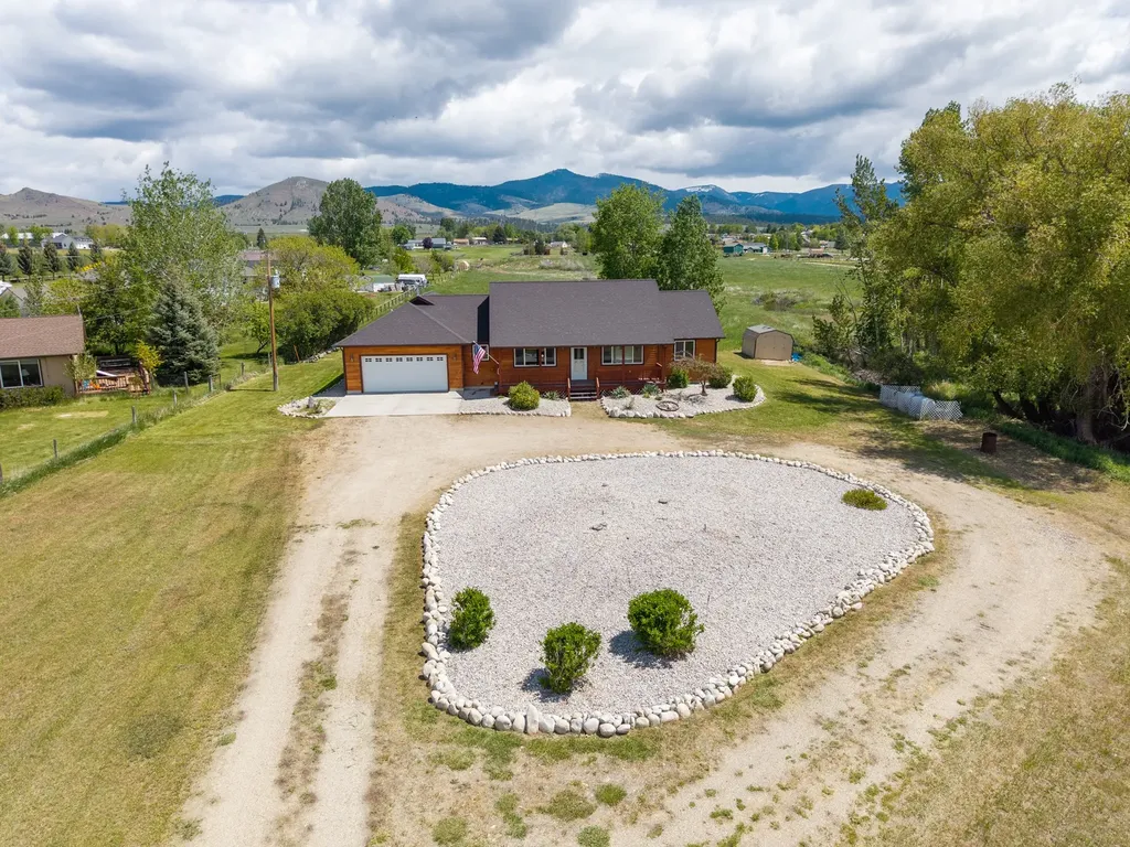 1228 Nordheim Lane Corvallis MT 59828