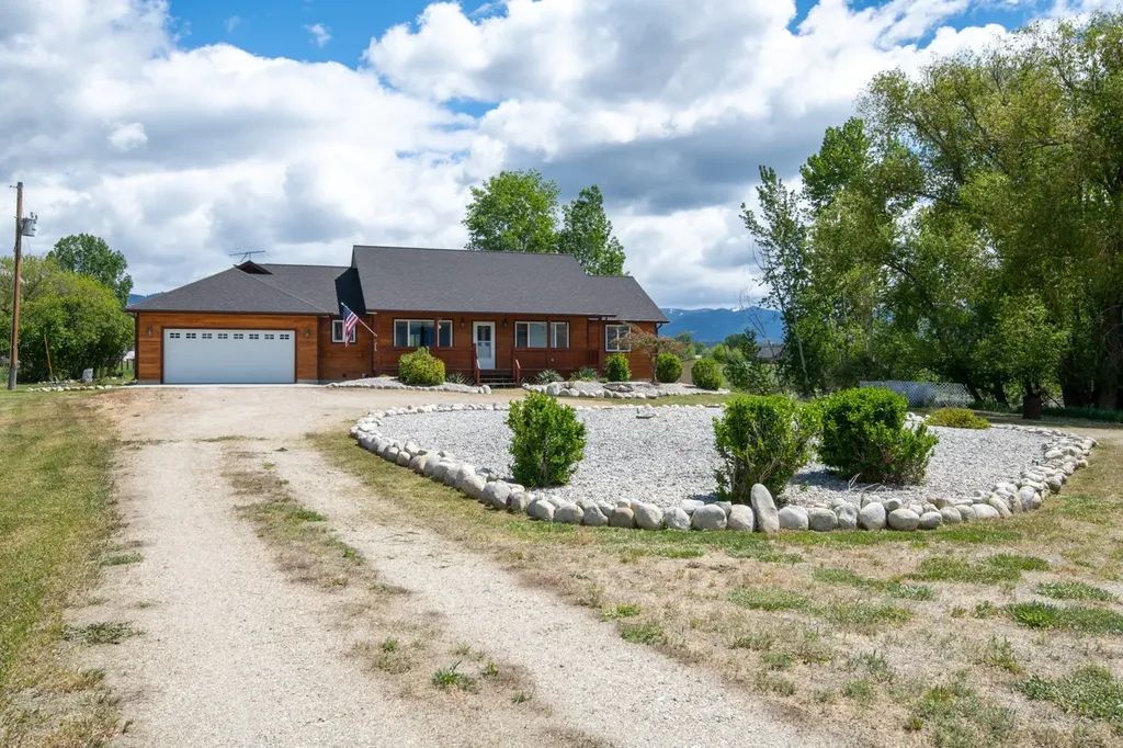 1228 Nordheim Lane Corvallis MT 59828