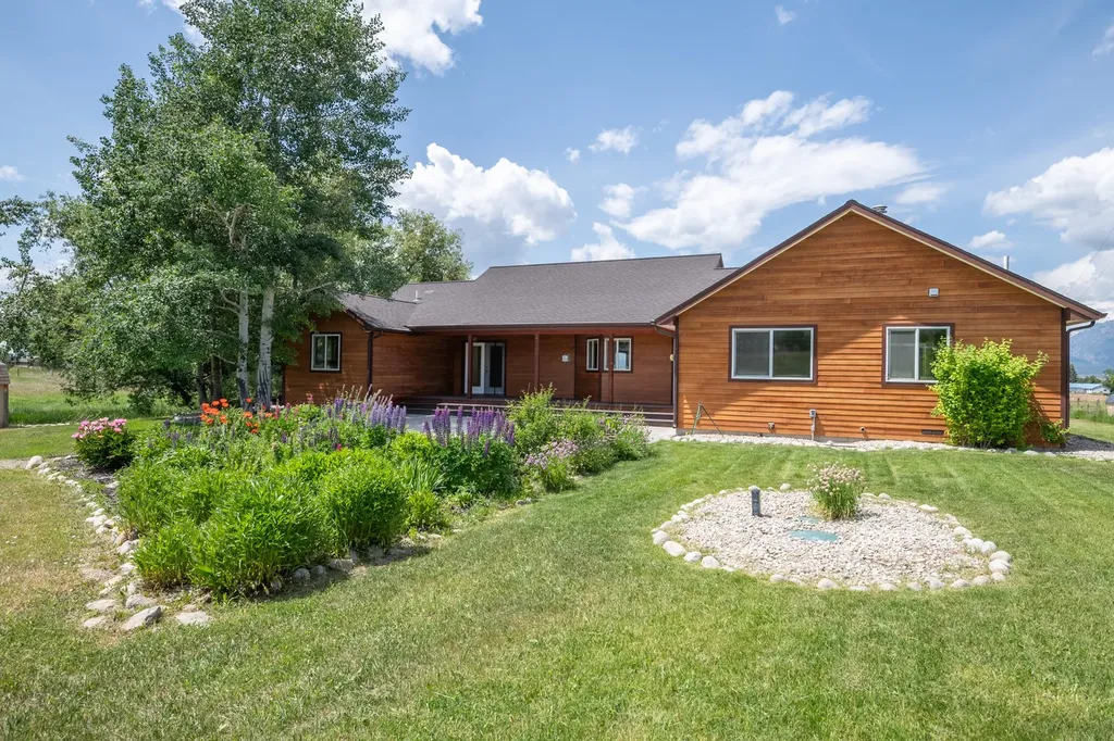 1228 Nordheim Lane Corvallis MT 59828