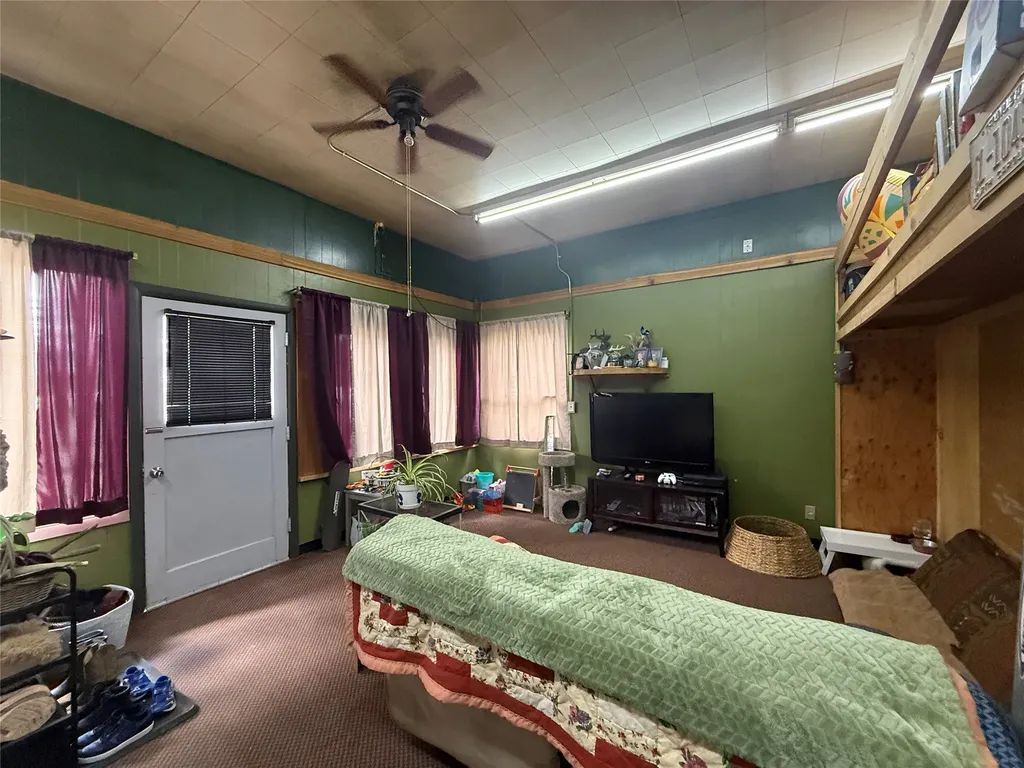 15300 Big Horn Road Huson MT 59846