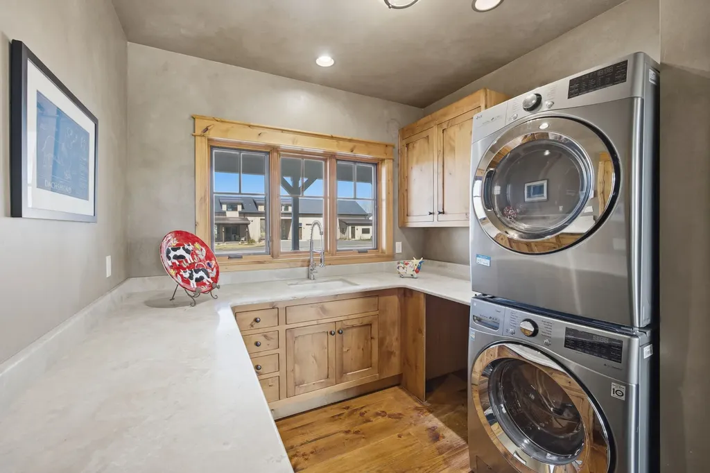 351 Ogden Lane Hamilton MT 59840